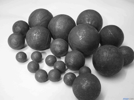 球磨机的钢球直径对磨煤机出力有什么影响
